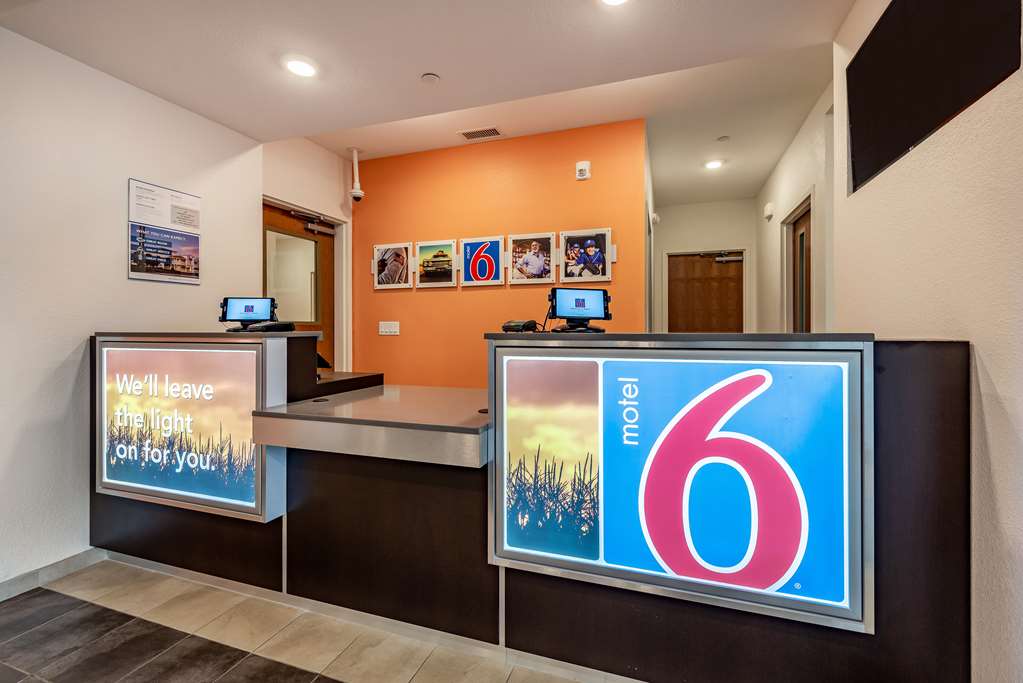 Motel 6 Mankato MN - photo 20