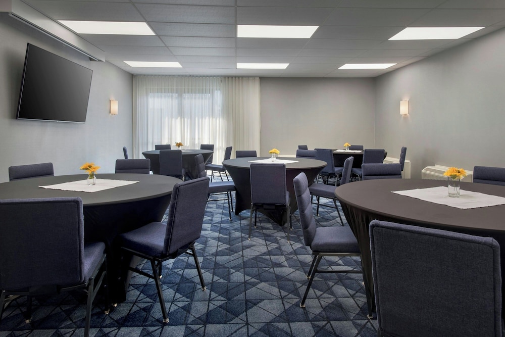 Courtyard by Marriott Rye - photo 46