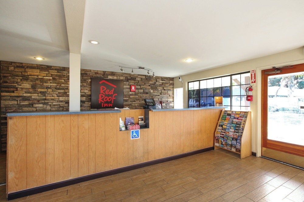 Red Roof Inn Lompoc - photo 31