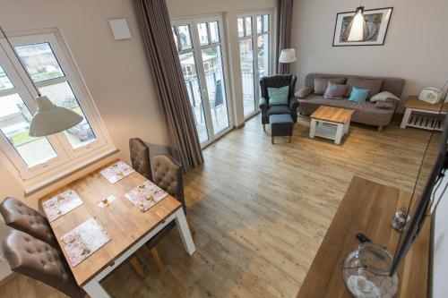Sunnevelt Apartment 1 — 4-Star Luxury Hotel in Ostseebad Kuehlungsborn, Germany