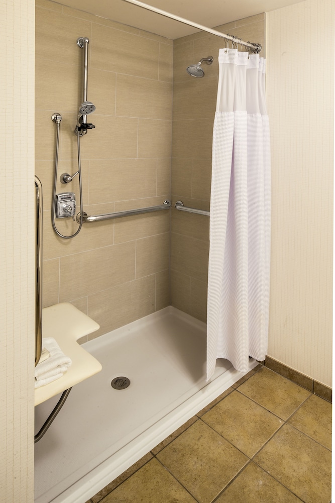 Crowne Plaza Suites Pittsburgh South by IHG - photo 14