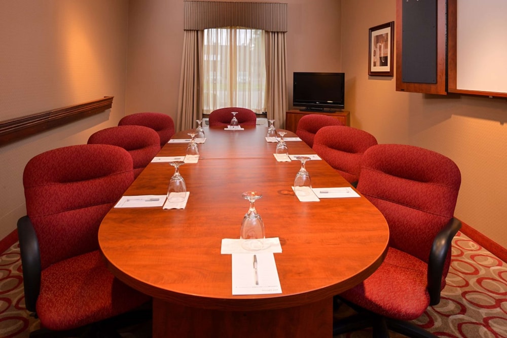 Hampton Inn by Hilton Lincoln - photo 41