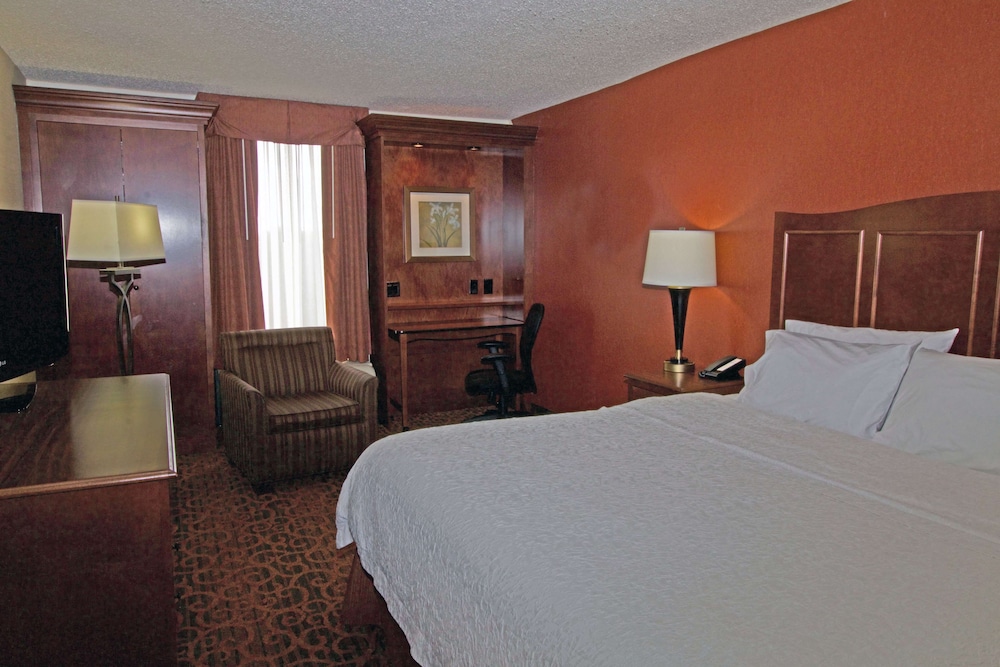 Hampton Inn Norfolk Chesapeake - photo 11