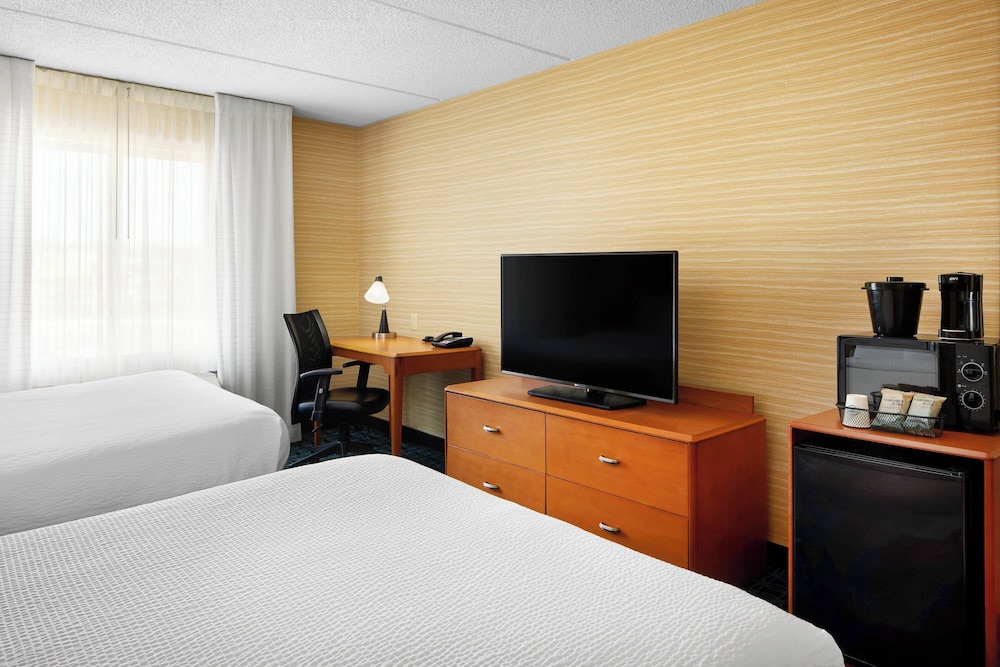 Fairfield Inn & Suites by Marriott Plainville - photo 13