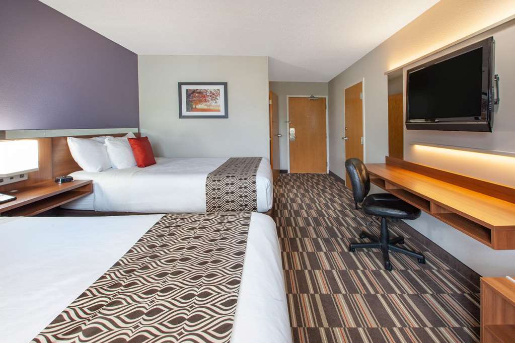 Microtel Inn & Suites by Wyndham Pittsburgh Airport - photo 5