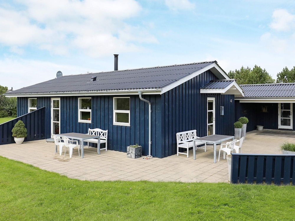Nice Home In Hjørring With Sauna — 4-Star Luxury Hotel in Hjorring, Denmark