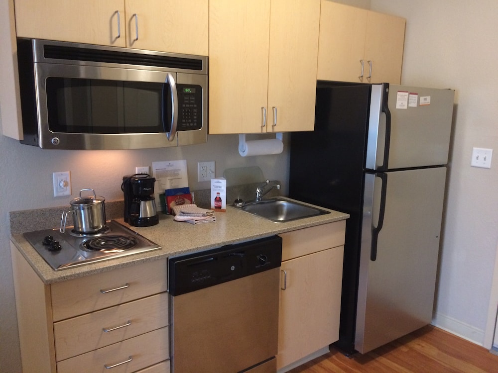 Candlewood Suites Watertown Fort Drum by IHG - photo 21