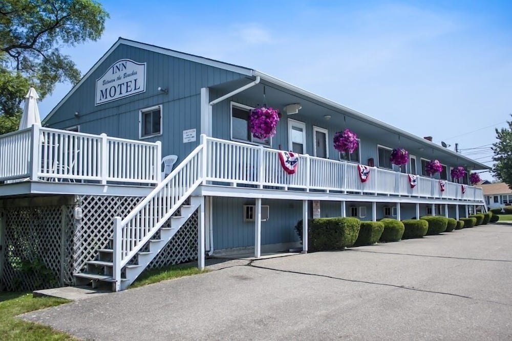 The Inn Between the Beaches - photo 18