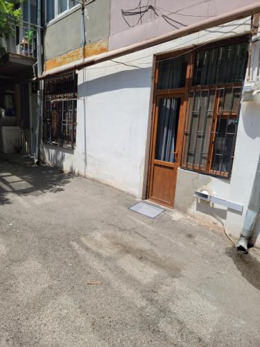 Apartment On Leonidze 18