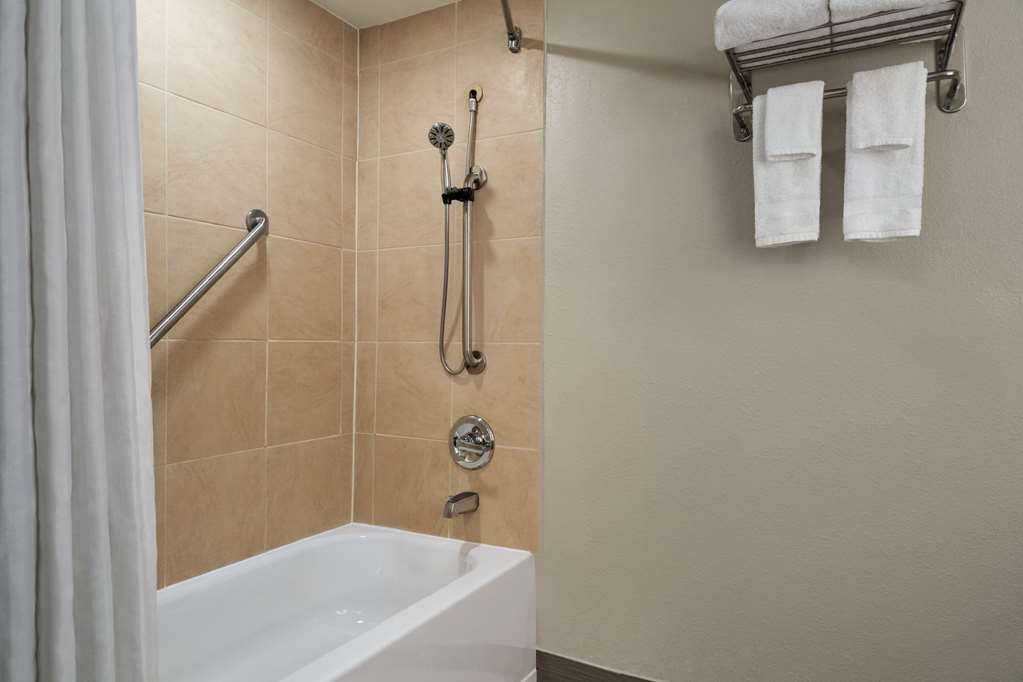 Wyndham Garden Pittsburgh Airport - photo 22