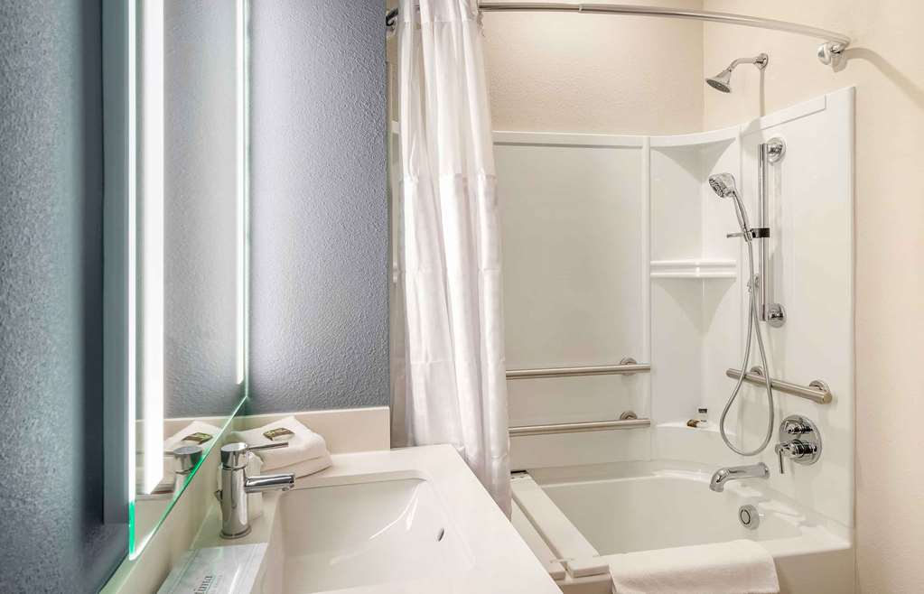 Extended Stay America Premier Suites Fort Myers Airport - photo 52