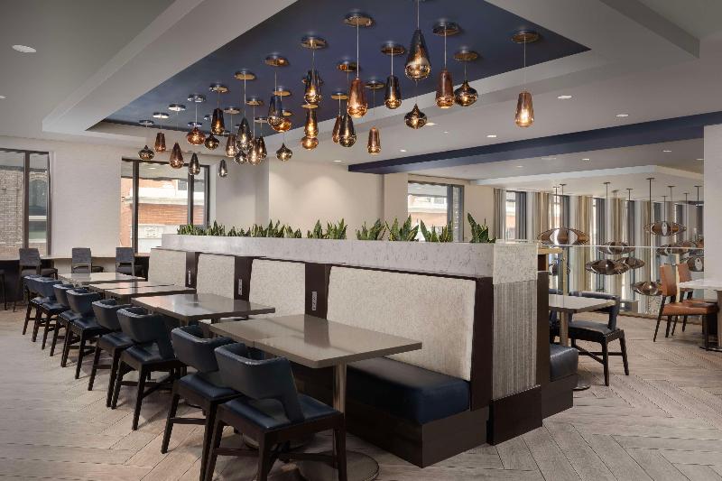 Embassy Suites by Hilton Knoxville Downtown - photo 114