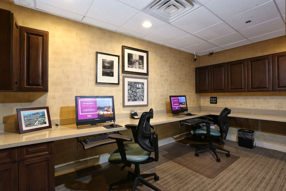 Hampton Inn & Suites Tucson Mall - photo 42
