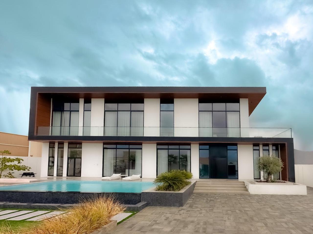 Villa 72 Rak — 4-Star Luxury Hotel in Ras Al Khaimah City, United Arab Emirates