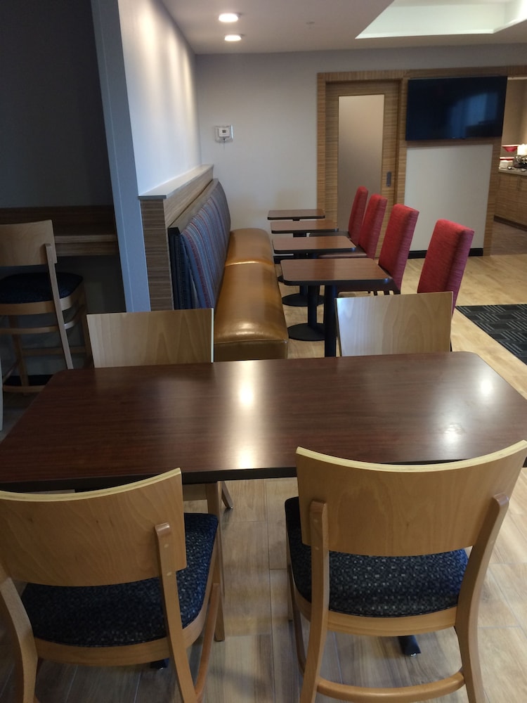 TownePlace Suites by Marriott Waco South - photo 3