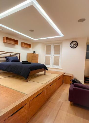 Wood studio flat — 4-Star Luxury Hotel in London, United Kingdom
