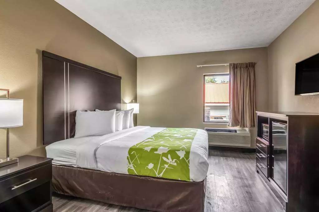 Americas Best Value Inn Opelika - photo 22