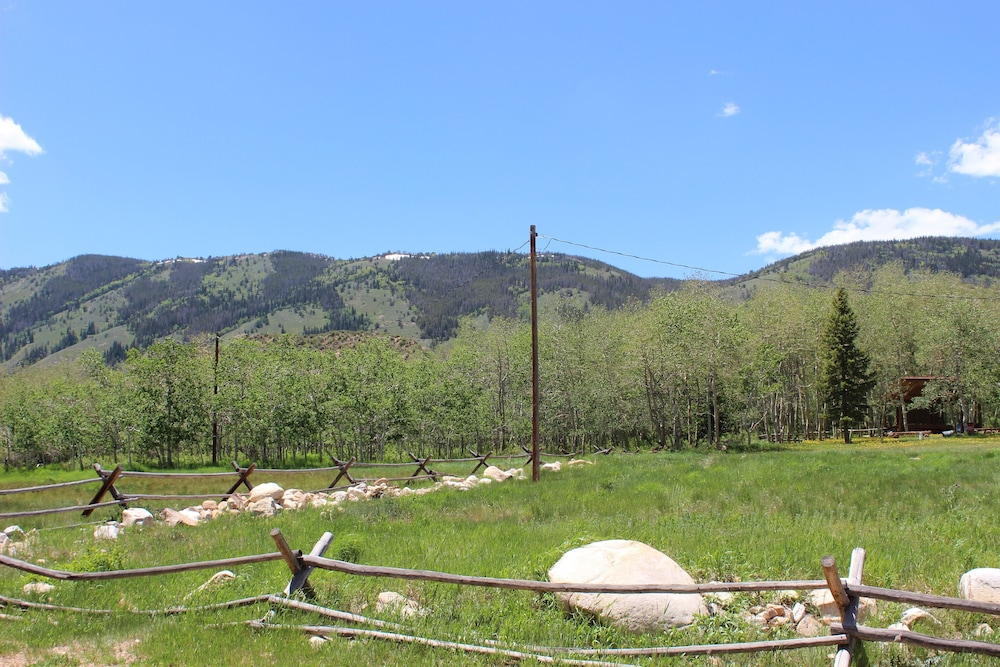 Old Corral Hotel & Steakhouse - photo 6
