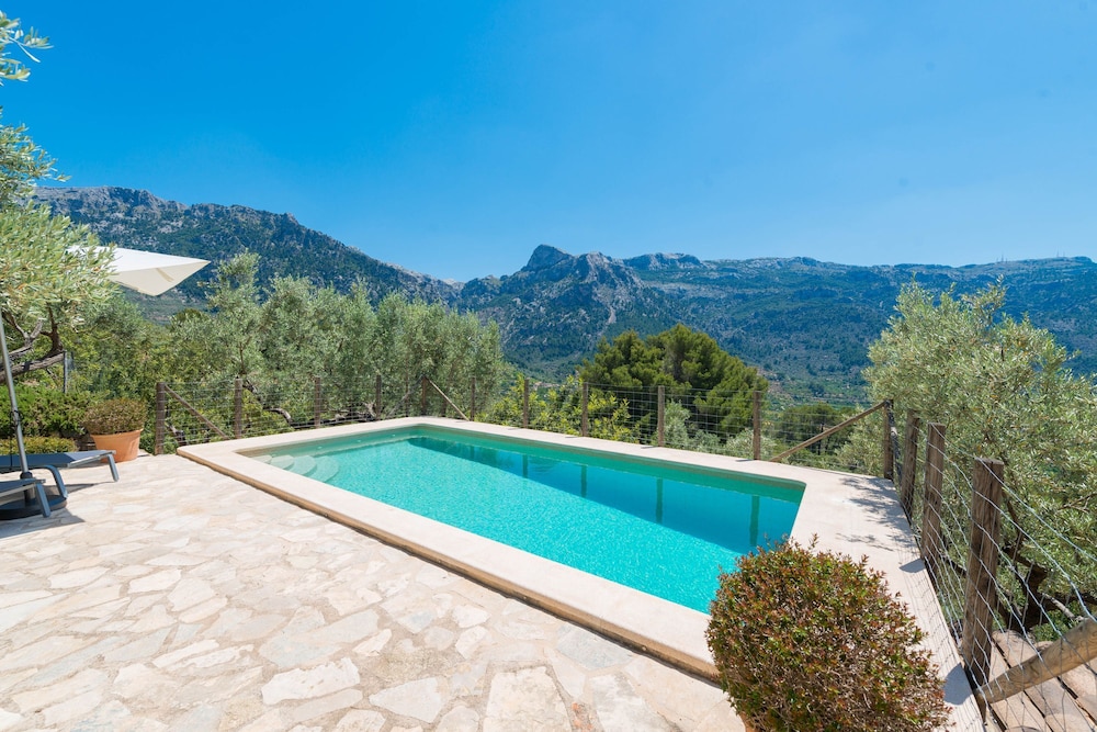 Son Bou - carbon neutral hotel in Soller
