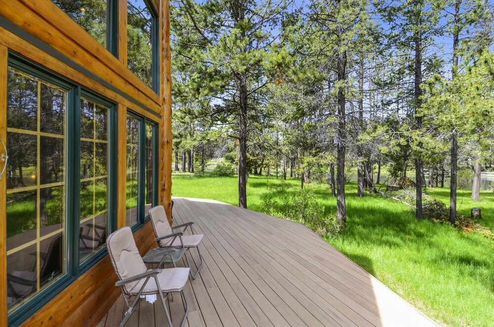 Snow Goose Cabin — 4-Star Luxury Hotel in Bend, United States