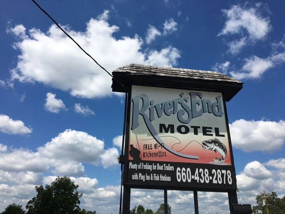 River S End Motel in Warsaw, United States