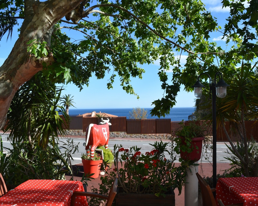 Le Patio — hotel in Theoule-Sur-Mer