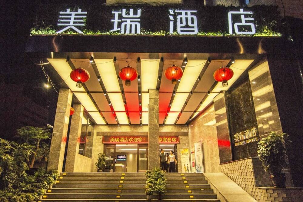 Merry Hotel Chongqing in Yuzhong Chengguanzhen, People's Republic of China
