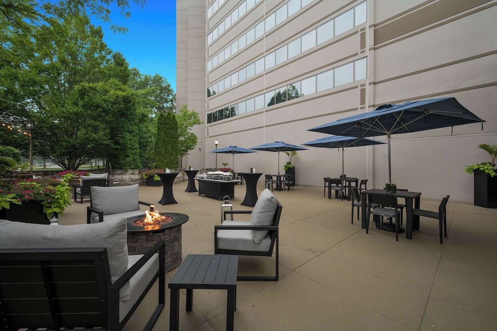 Embassy Suites by Hilton Detroit Troy Auburn Hills - photo 91