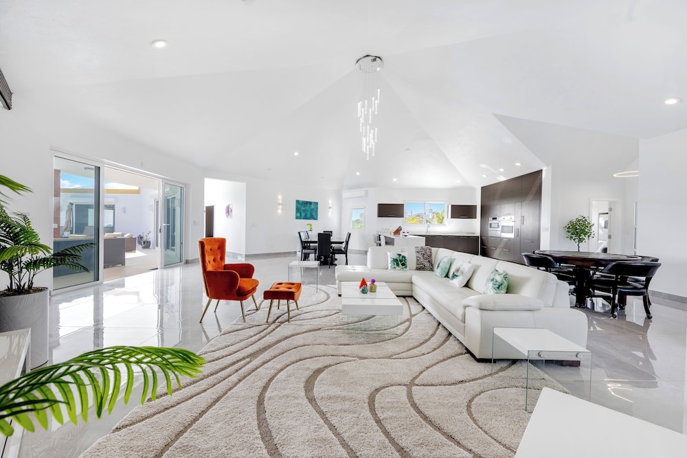 4 Bed Villa Pool Parking — 4-Star Luxury Hotel in The Valley, Anguilla