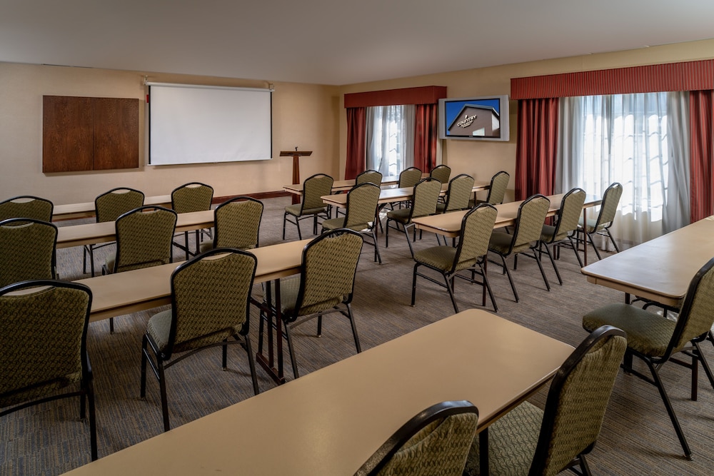 Country Inn & Suites by Radisson Charleston South WV - photo 28