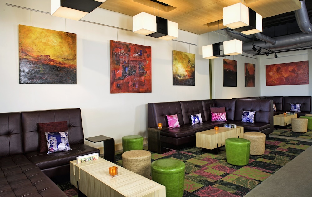 Aloft Cleveland Downtown - photo 12