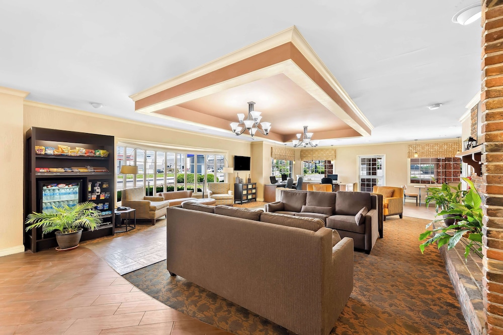 Best Western Coach House - photo 2