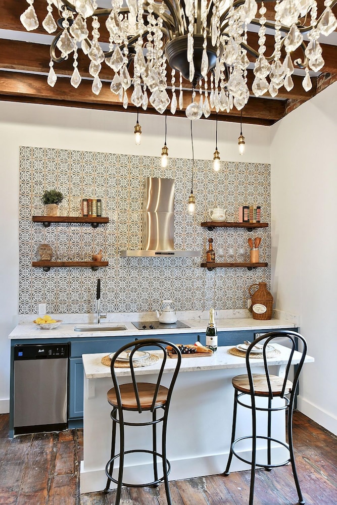 French Quarter Mansion - photo 47
