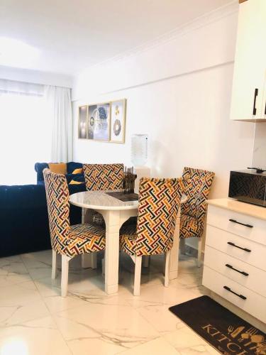 Furnished 2bedrm unit Smarthomes