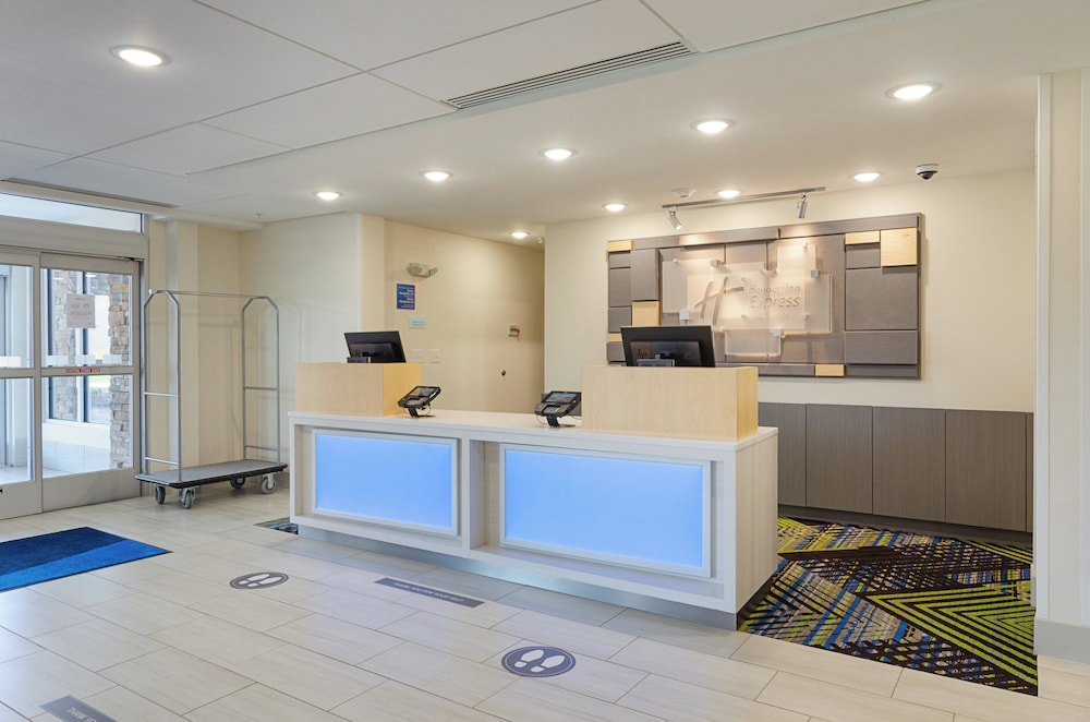 Holiday Inn Express & Suites Abingdon by IHG - photo 45
