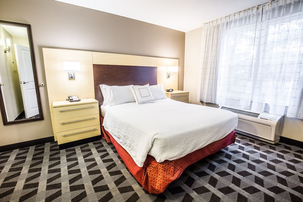 TownePlace Suites by Marriott Gilford - photo 8