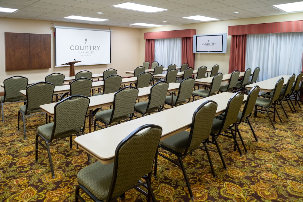 Country Inn & Suites by Radisson Charleston South WV - photo 27