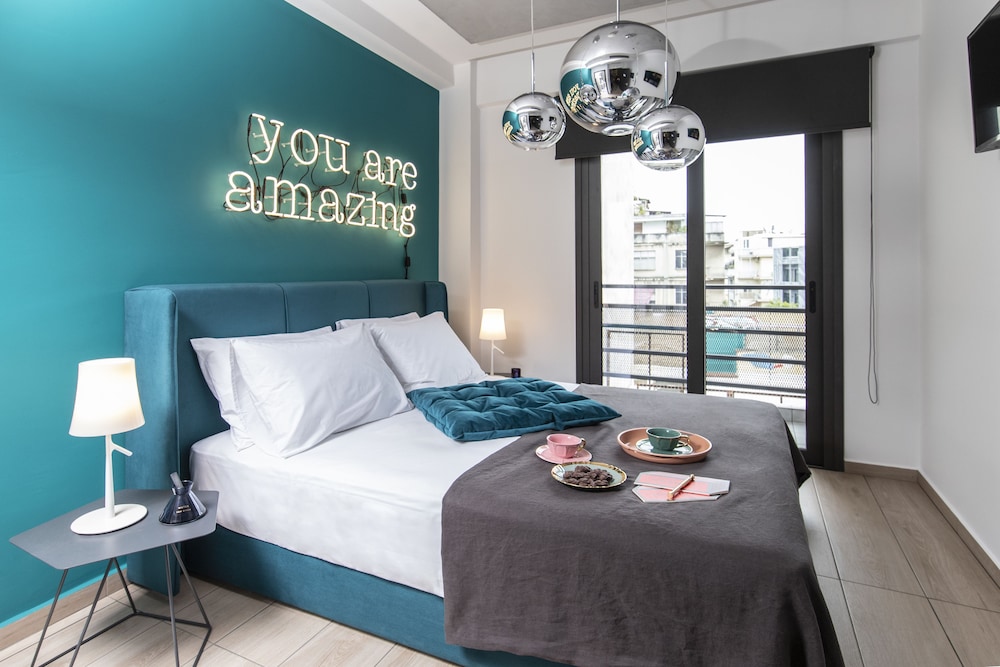 14 Reasons Why - last minute hotel in Athens