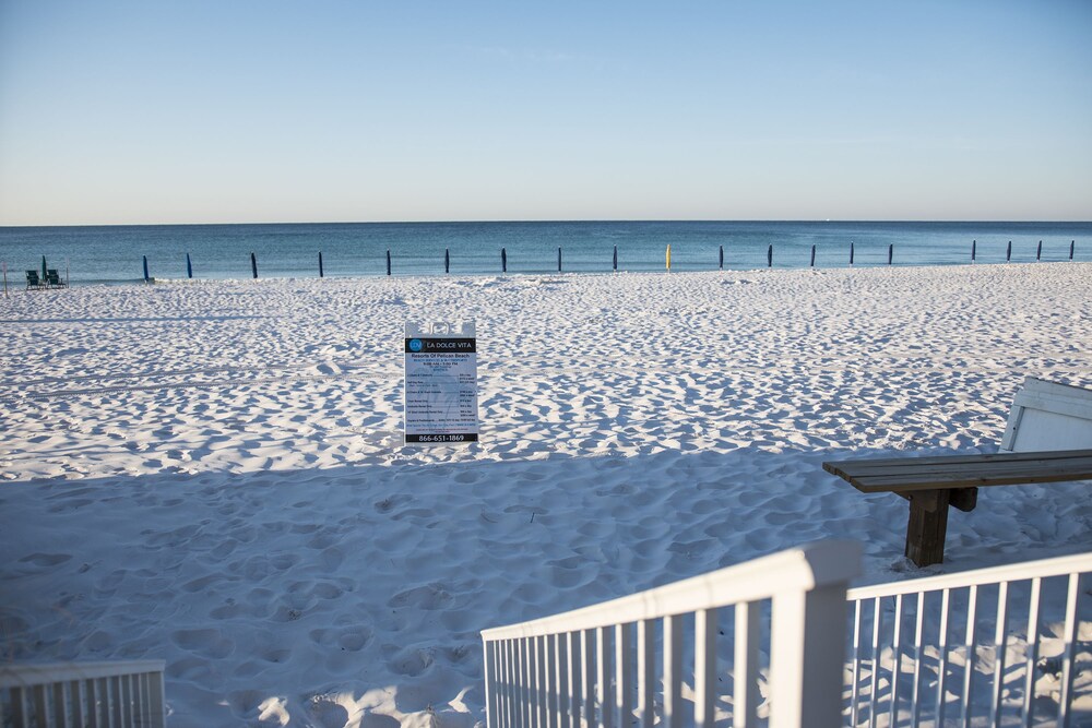 Pelican Beach Resort & Conference Center - photo 57