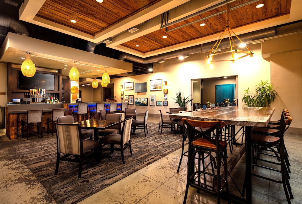 Hotel Indigo Tuscaloosa Downtown by IHG - photo 42