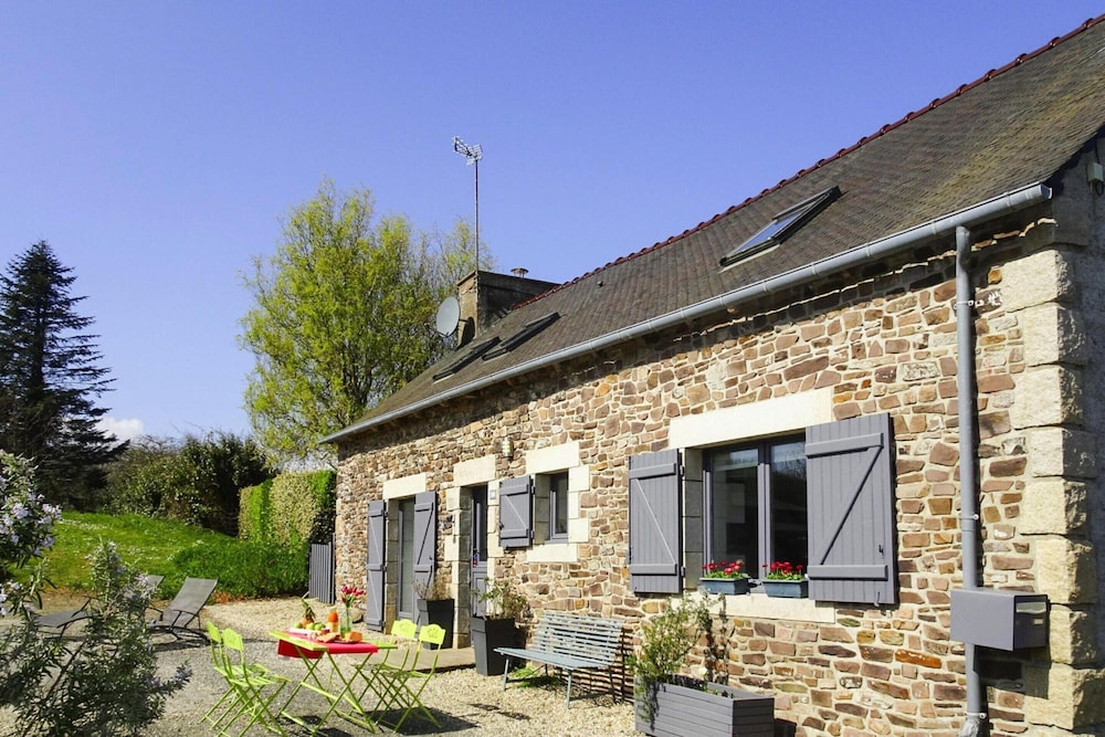 Stone House in Plouezec Near Goelo Coast — 4-Star Luxury Hotel in Plouezec, France