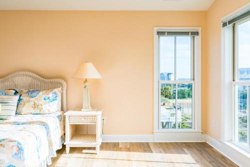 Emerald Breeze by Oak Island Accommodations - photo 11