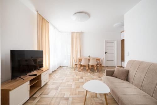 Włochy Równoległa Cosy Apartment by BookingHost — 4-Star Luxury Hotel in Warsaw, Poland