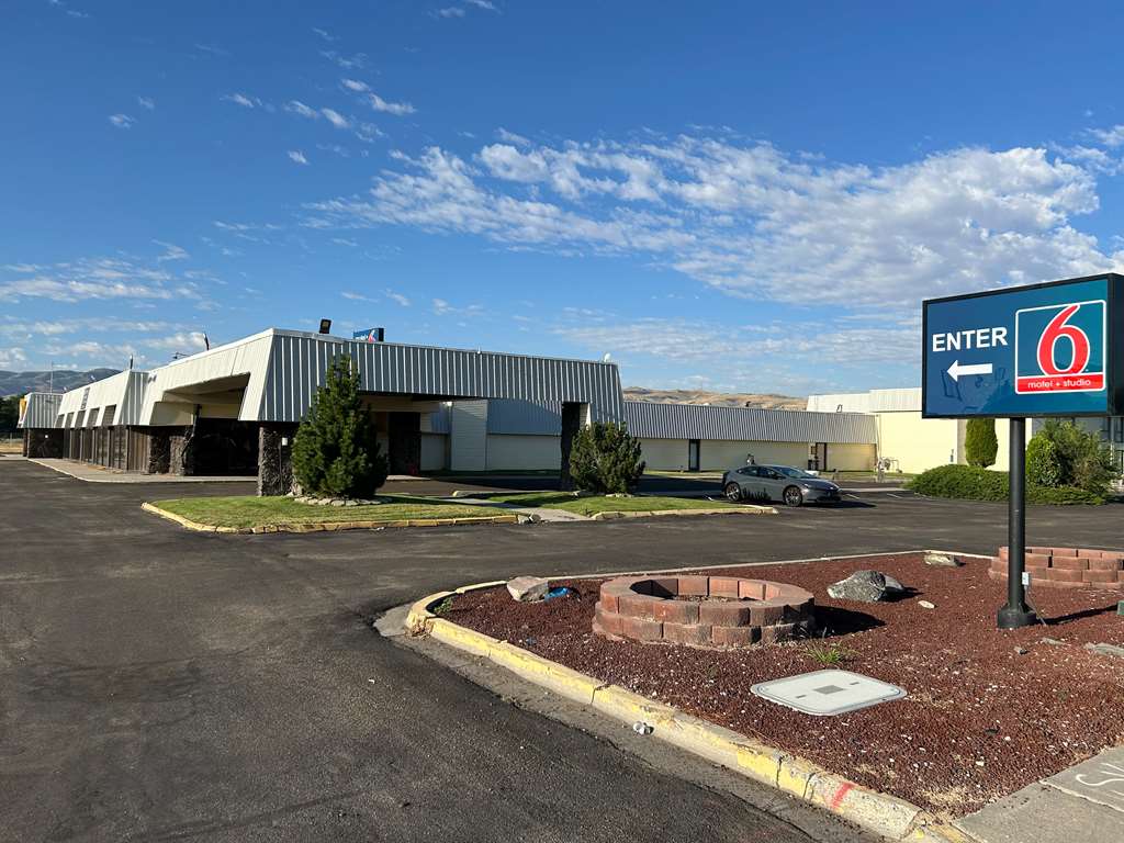 Motel 6 Pocatello ID - featured photo