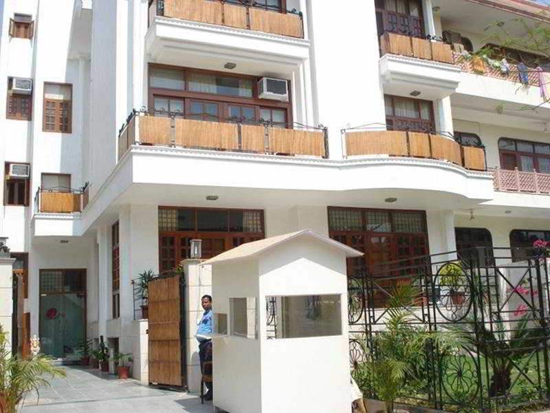 Astoria Plazza 108 Arjun Marg - last minute hotel in Gurgaon