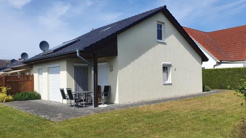 Haus Bärbel barrierefreie Ferien im Bad der Sonnenseite — 4-Star Luxury Hotel in Gromitz, Germany