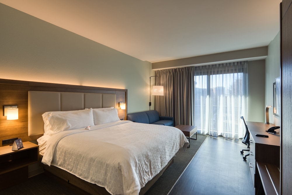 Holiday Inn Express & Suites Charlotte South End by IHG - photo 10