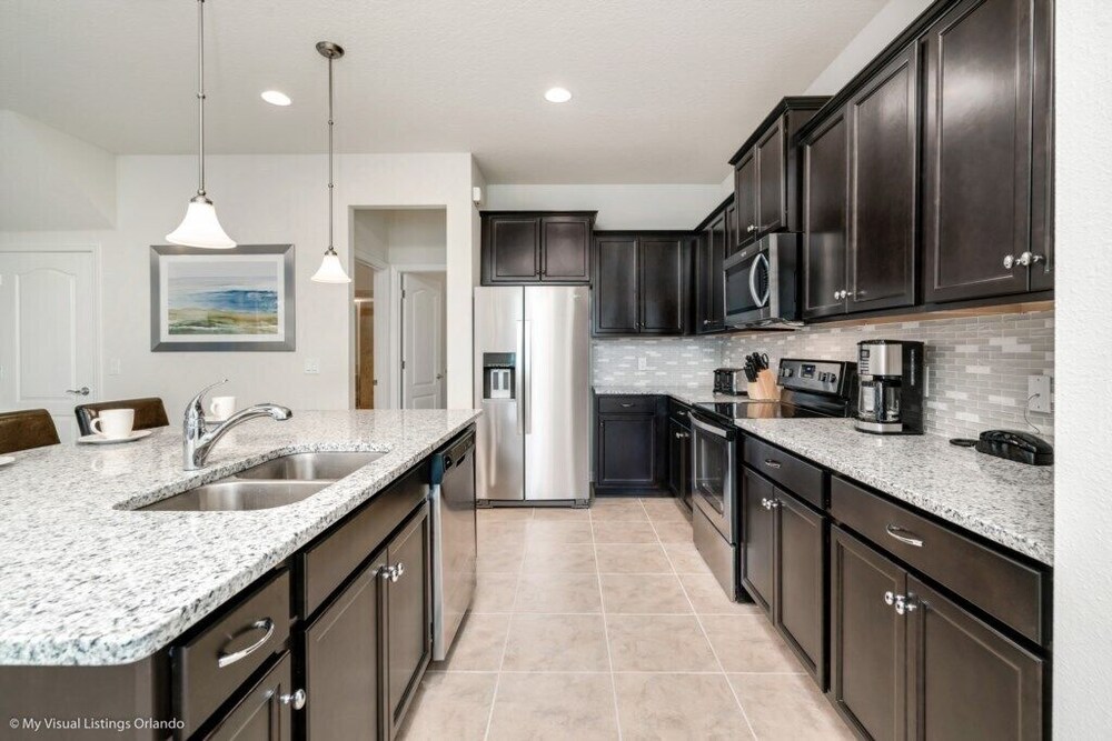 Amazing 5Bd Pool Hm Windsor at Westside 1877nc - photo 10