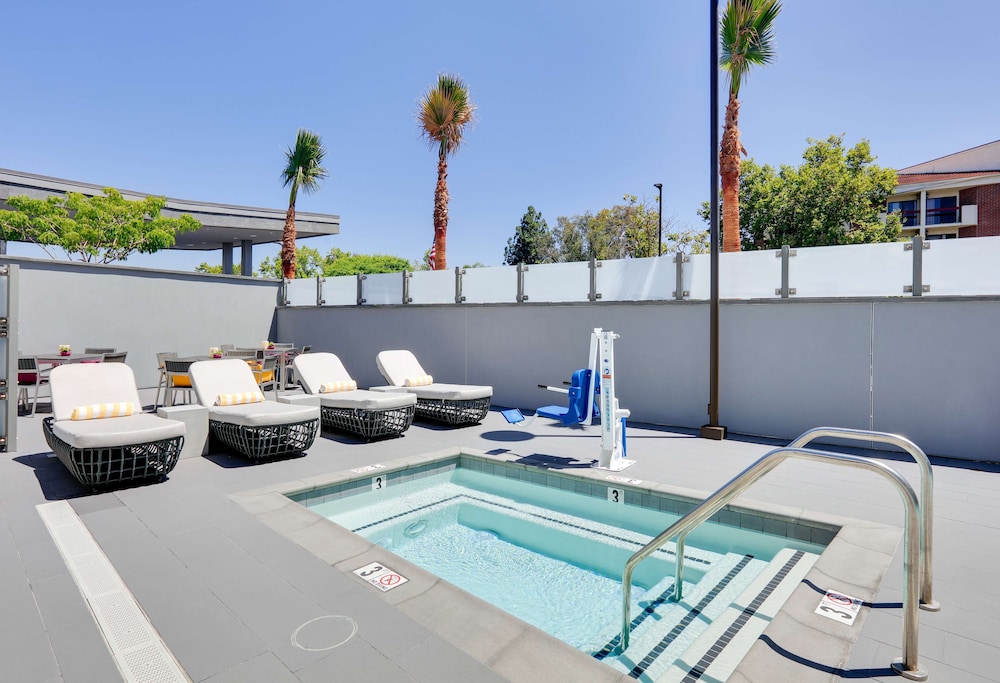 Homewood Suites by Hilton Irvine Spectrum Lake Forest - photo 25