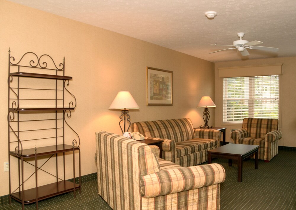 Split Rock Resort - photo 28